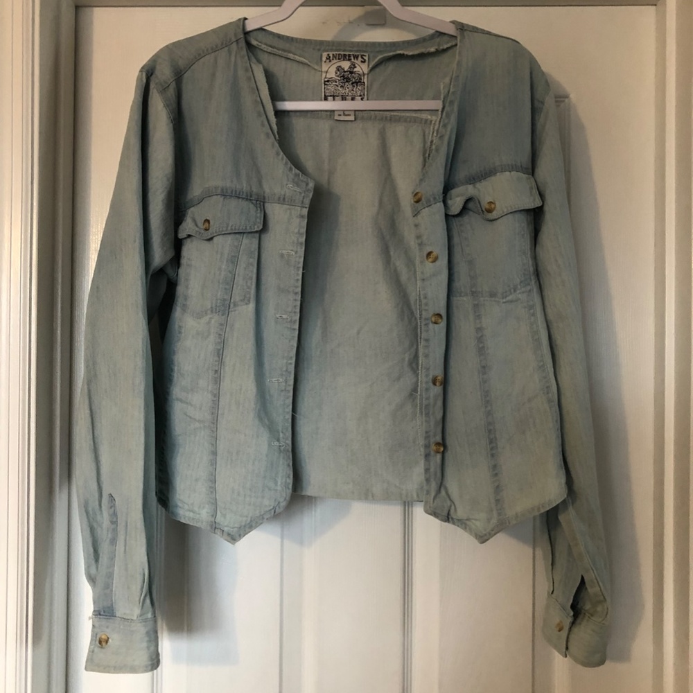 Light wash denim cropped jacket